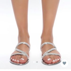 New fashion nova sandles
